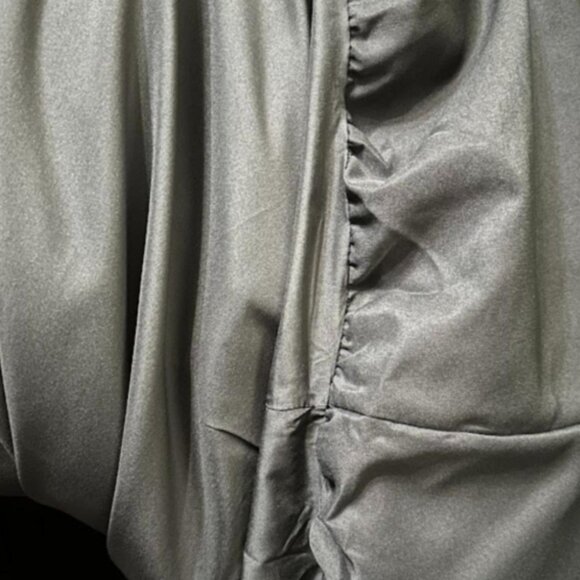 Women's Skirt with a Volume Silhouette and Pockets Size: L - Picture 7 of 7